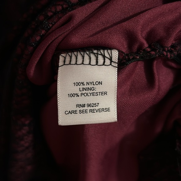 Maurices Lace/ Beaded Tank Size 1 - Picture 4 of 6